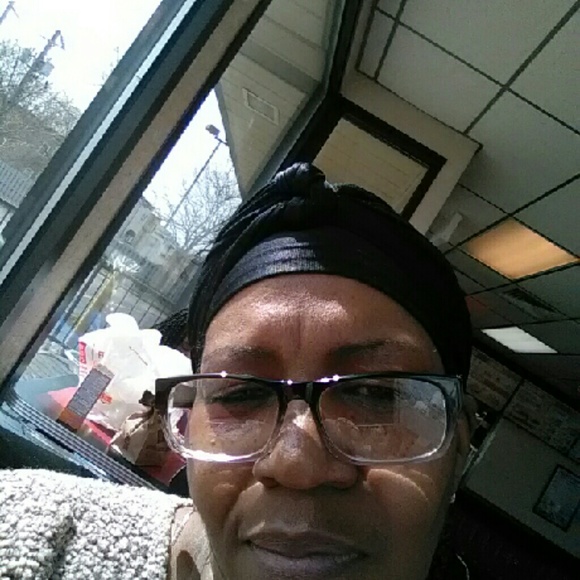 Profile Picture of Pauletta Sly thomas (@march9) on Poshmark