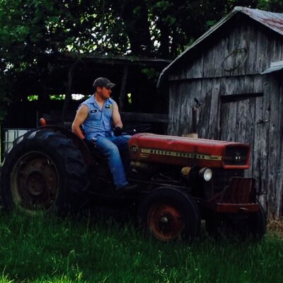 Profile Picture of Travis (@Buttons434) on Twitter