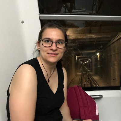 Profile Picture of PAULA LILY (@paula_puch05) on Twitter