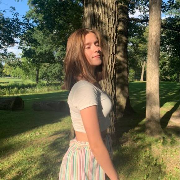 Profile Picture of Jesse Leonard (@jesseleonard924) on Poshmark