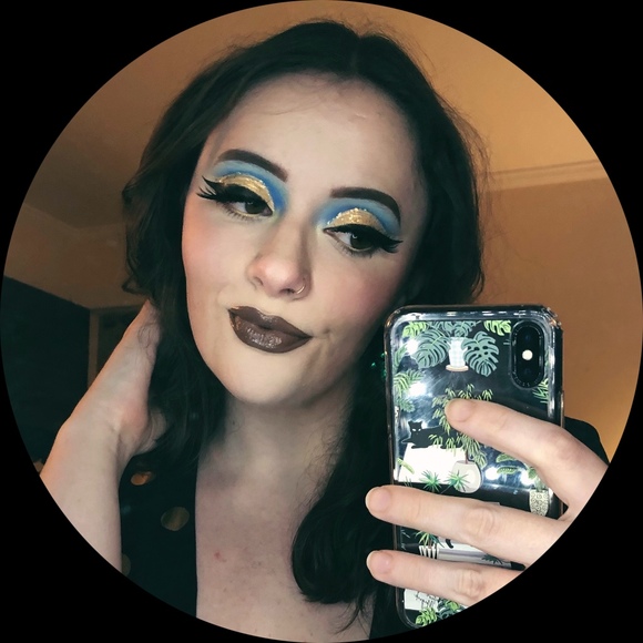 Profile Picture of Caitlin Davis (@caitlindav15) on Poshmark