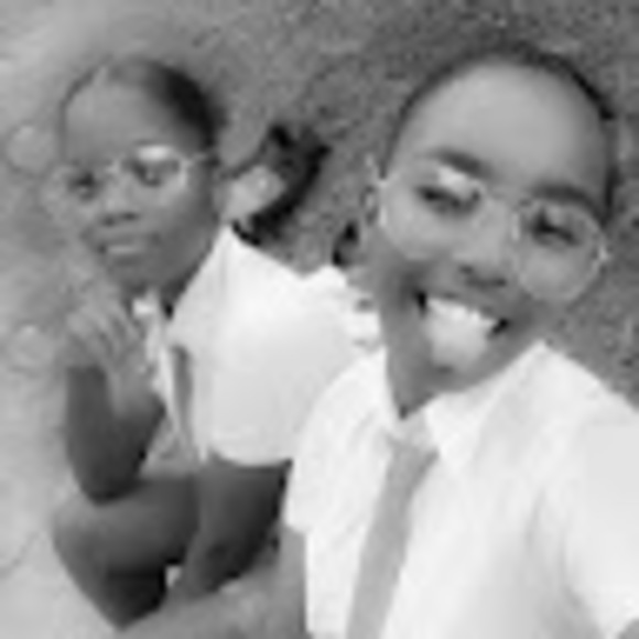 Profile Picture of Janasha Bandoo (@janashanti4) on Poshmark