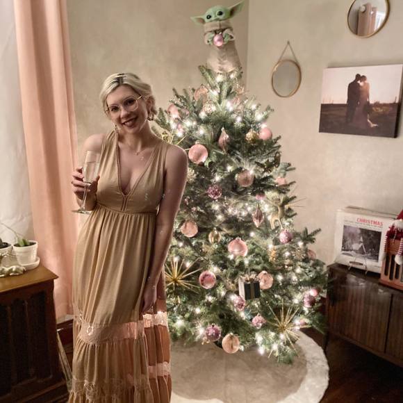 Profile Picture of Jessica Mcnany (@adventurboat) on Poshmark