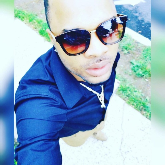 Profile Picture of Lloyd Anderson (@lloydanderson) on Poshmark