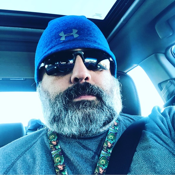 Profile Picture of Rich Berklund (@richberklund) on Poshmark