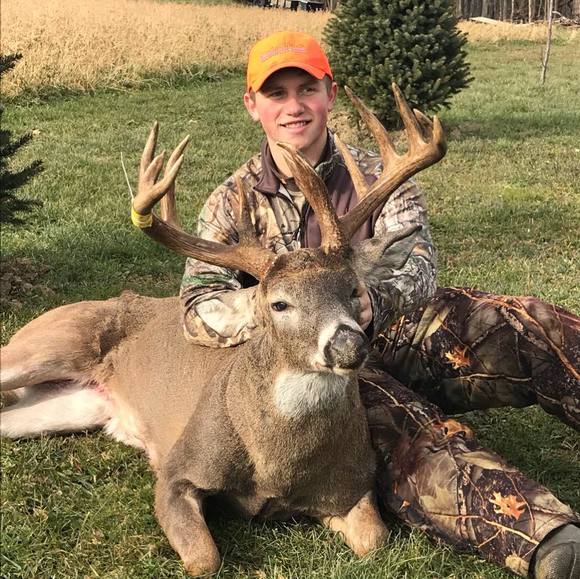 Profile Picture of Devin Kretchman (@devinkretchman) on Poshmark