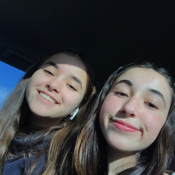 Profile Picture of Tessa Tessaâ€¼ï¸ (@tlanni654) on Poshmark