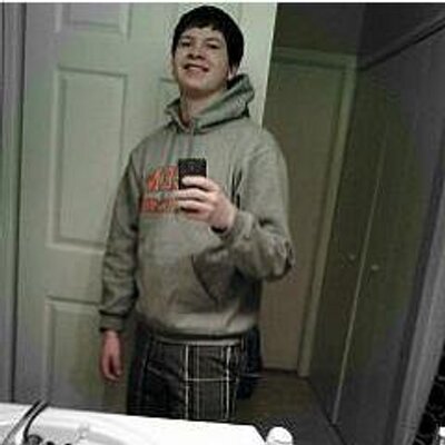 Profile Picture of Andrew Ahern (@182Fallon) on Twitter