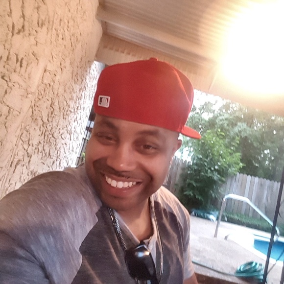 Profile Picture of Herbert Bell (@herbthe3rd) on Poshmark