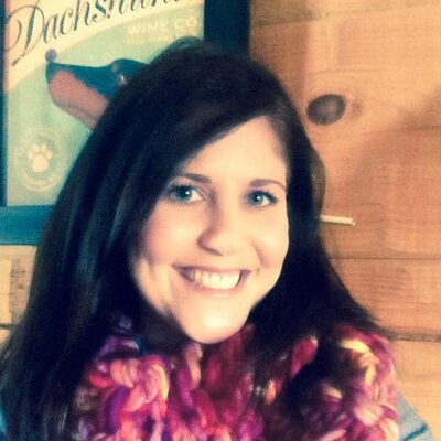 Profile Picture of Heidi Chrisagis (@heidi_14) on Twitter