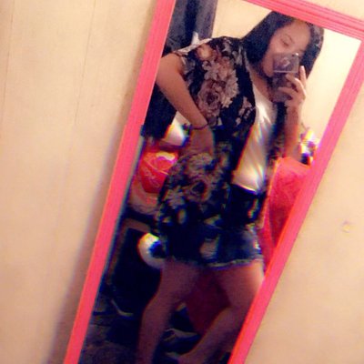 Profile Picture of Iris Holguin (@Irisholguin3) on Twitter