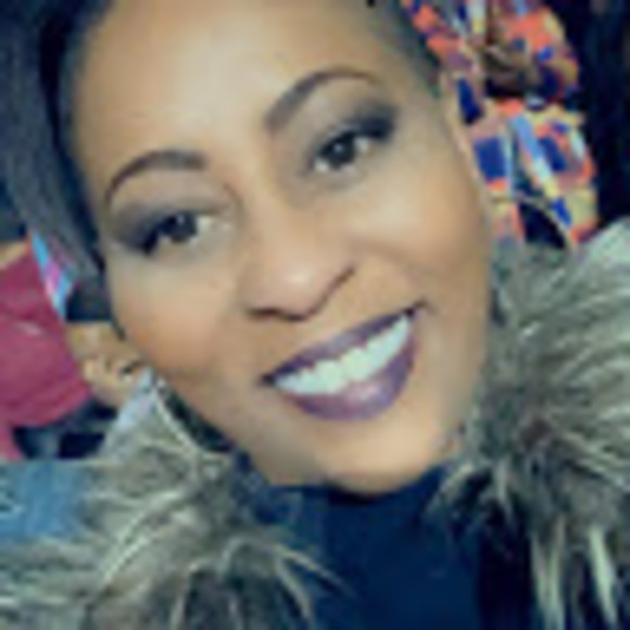 Profile Picture of Funmilayo Tilden (@ftilden) on Poshmark