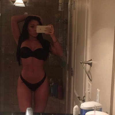 Profile Picture of Whitney Davidson (@andimole) on Twitter