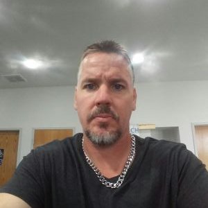Profile Picture of Tom Bernhardt (@tombernhard1) on Twitter