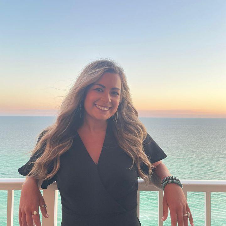 Profile Picture of Ashlee Hope (@@ahope94) on Tiktok