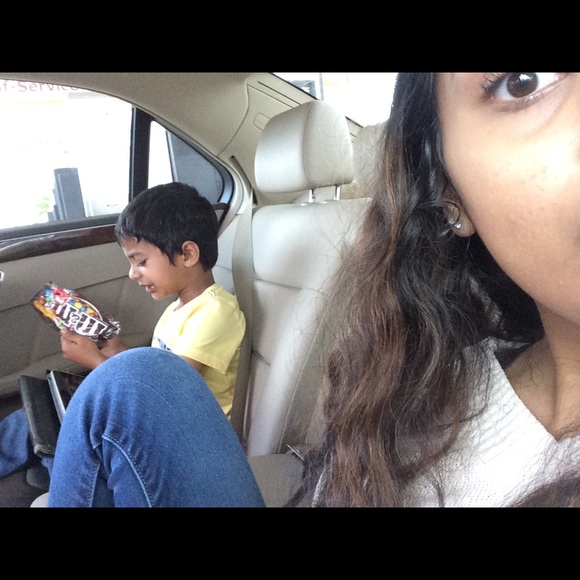 Profile Picture of Siri Gandreddi (@siri_gandreddi7) on Poshmark