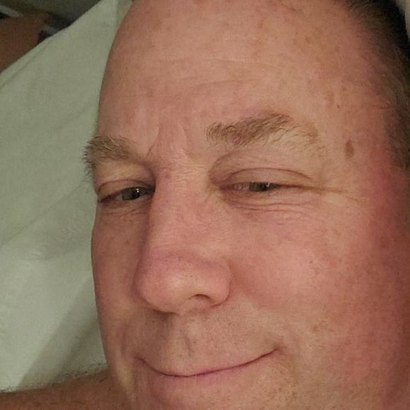 Profile Picture of Steven Oleksiw (@somosolo) on Poshmark