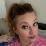 Profile Picture of Ashly Schiller (@ashlyschiller_mkbeauty) on Instagram