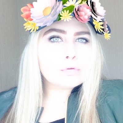 Profile Picture of Louise-rosa Farrow (@Louisefarrow27) on Twitter
