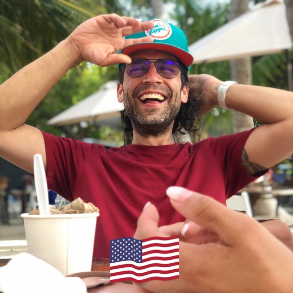 Profile Picture of Ramon Garganta (@ramongarganta) on Poshmark