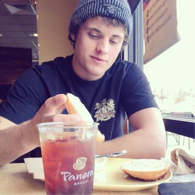 Profile Picture of Corey Mcglothlin (@cmcg1516) on Twitter
