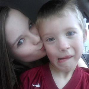 Profile Picture of Amanda Beeler (@080809alwaysnforever) on Myspace