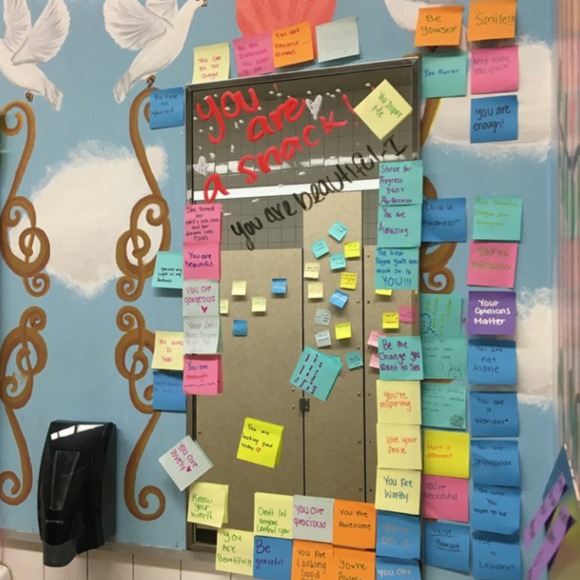 Profile Picture of Itzel Campos (@xoxo_itzel) on Poshmark