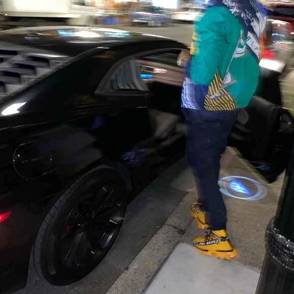 Adonis Amparo - Poshmark Profile Picture of Adonis Amparo (@adonisamparo75) on Poshmark