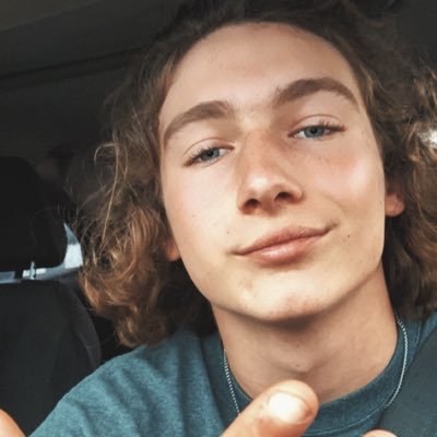 Profile Picture of Zachary Gibbons (@zacharygibbon13) on Twitter