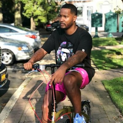 Profile Picture of Brendan Barnes (@xo_die_slow) on Twitter