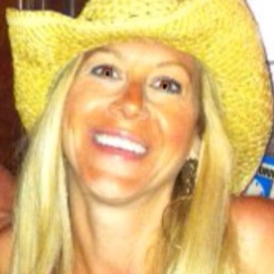 Profile Picture of Nadine Thomas (@clearwatergirl) on Twitter