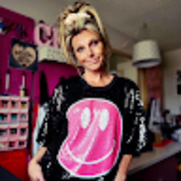 Profile Picture of Michell Grizzle (@chelleeybelle) on Poshmark