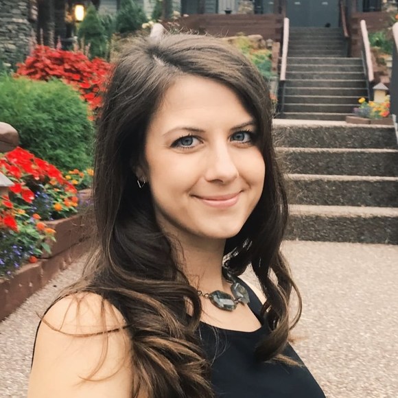 Profile Picture of Jessica Kollar (@jessicakollar) on Poshmark