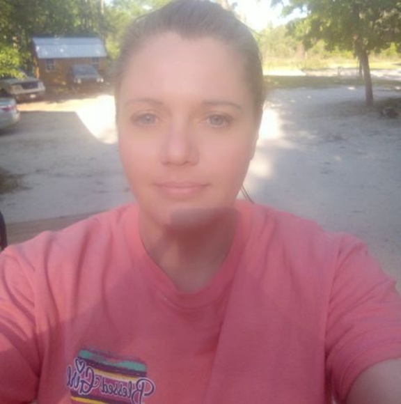 Profile Picture of Misty Edge (@mistyedge2017) on Poshmark