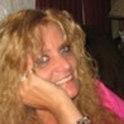 Profile Picture of Lisa Jeffords (@Julyrain0666) on Twitter