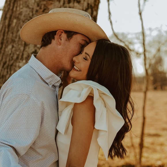 Profile Picture of Abbie kate Ramsey (@abbsk) on Poshmark