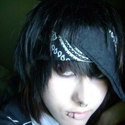 Profile Picture of Nicole Lafferty (@XforgetXmeXnotX) on Twitter