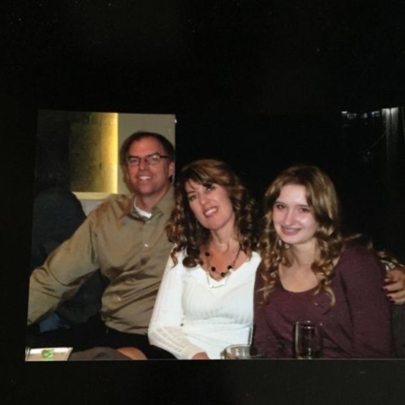 Profile Picture of Lisa Shofstall (@lshof1) on Poshmark