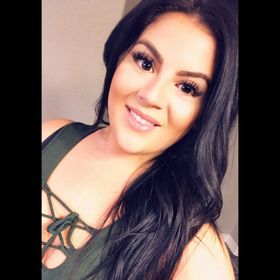 Profile Picture of Clarissa Gonzalez (@clarimariposa) on Pinterest