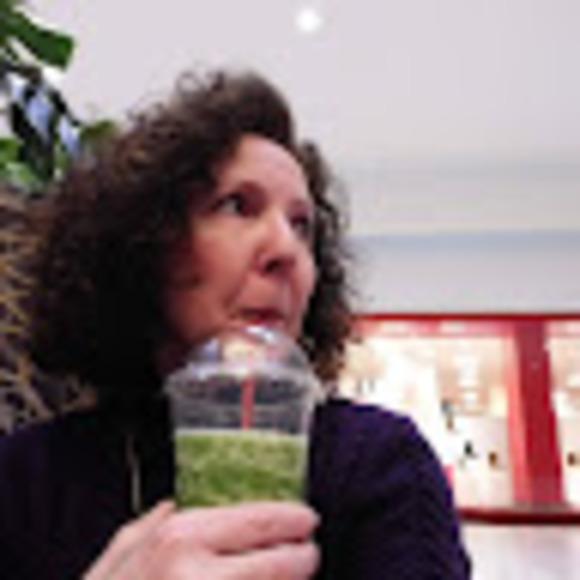 Profile Picture of Patricia Piperata (@dzadzicat7) on Poshmark