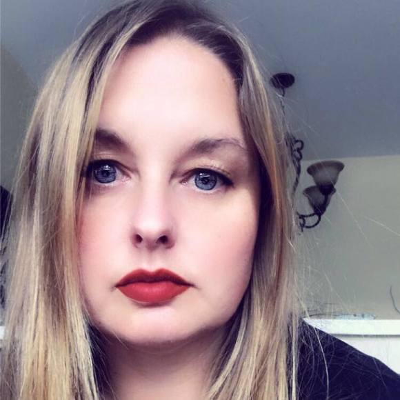 Profile Picture of Brandy Robbins (@brandyrobbin731) on Poshmark