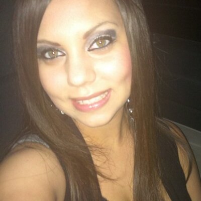 Profile Picture of Desiree Quintero (@dez6191) on Twitter