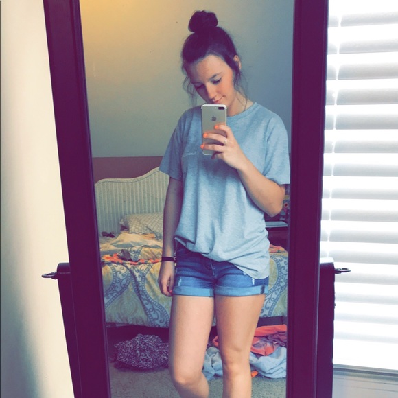 Profile Picture of Lily Mccallister (@lilyanne01) on Poshmark
