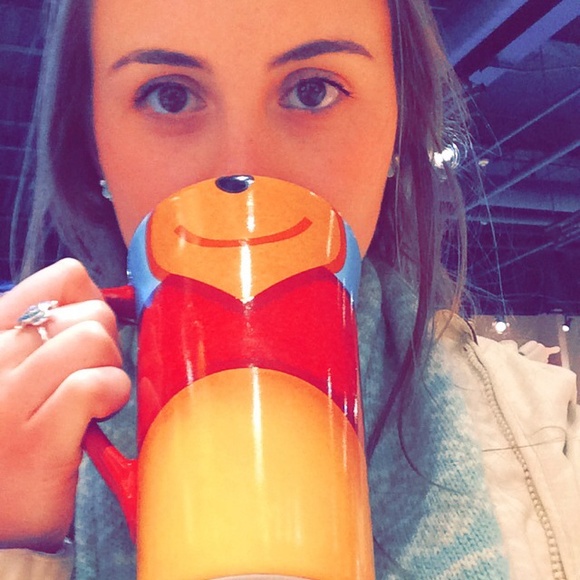 Profile Picture of Ashley Sporer (@ashleysporer) on Poshmark
