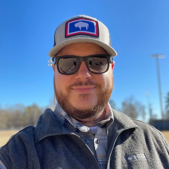 Profile Picture of Tommy James (@tjamesga06) on Poshmark