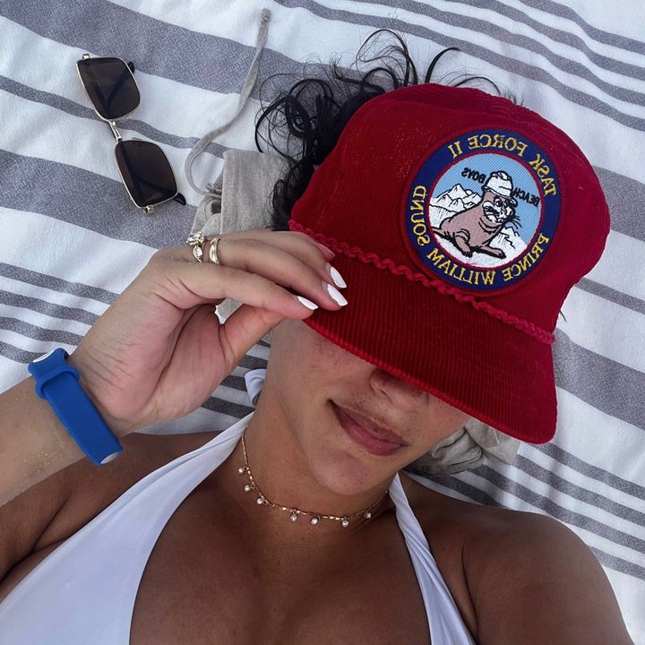 Profile Picture of CARINA (@@carcoop) on Tiktok