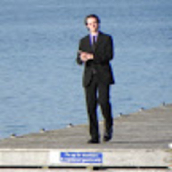 Profile Picture of Brendan Lynch (@brendanlynch8) on Poshmark