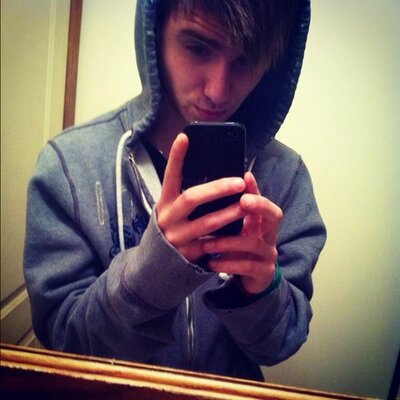 Profile Picture of Adam (@LemmeGetThat420) on Twitter