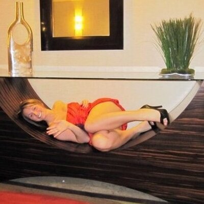 Kari Watson - Twitter Profile Picture of Kari Watson (@karwat) on Twitter