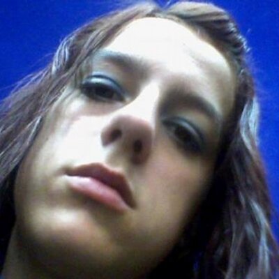 Profile Picture of Amanda Voiles (@happy_420) on Twitter